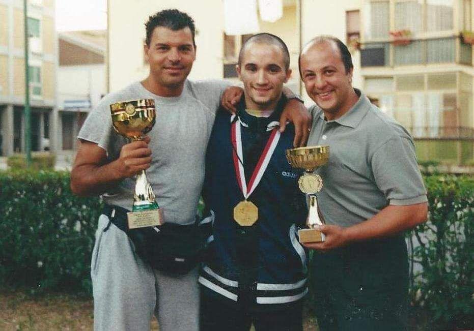 Accademia delle Arti Marziali e Sport da Combattimento - Da "profanatori" a fondatori dell'Accademia | Volti Marziali - Massimiliano Monaco 3 Arti Marziali e Sport da Combattimento - Da "profanatori" a fondatori dell'Accademia | Volti Marziali - Massimiliano Monaco 1
