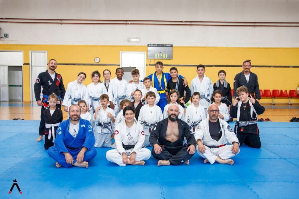 Arti Marziali e Sport da Combattimento - Contatti 1