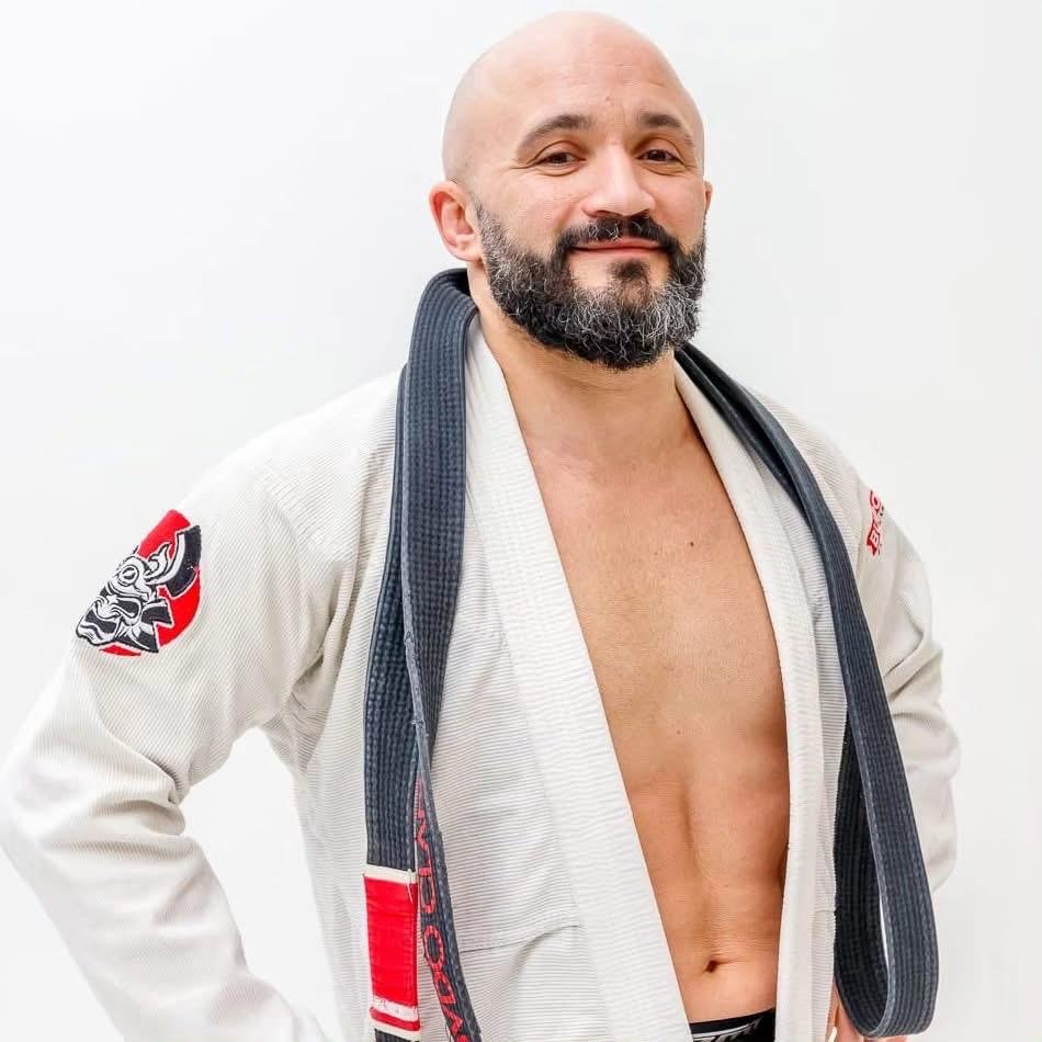 Accademia delle Arti Marziali e Sport da Combattimento - La Divisa 3 Arti Marziali e Sport da Combattimento - La Divisa 3