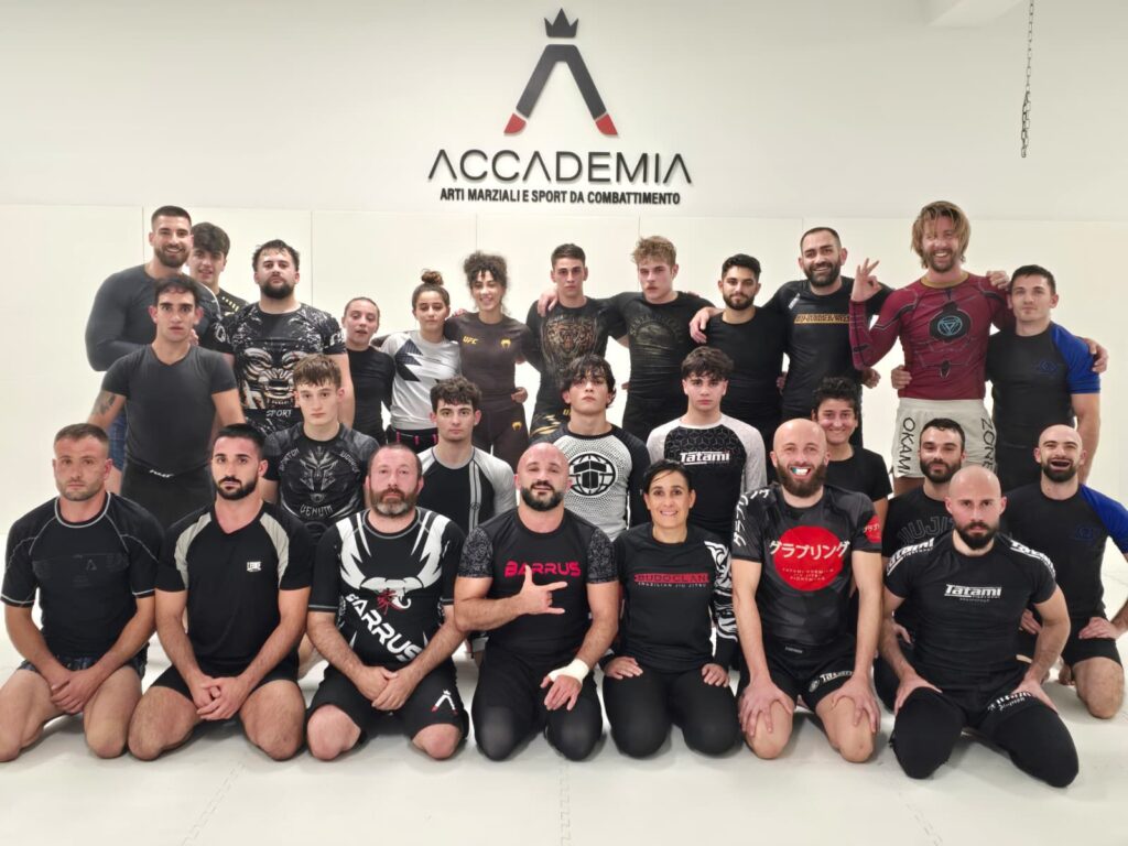 Accademia delle Arti Marziali e Sport da Combattimento - Le Arti Marziali per esprimere sé stessi 1 Arti Marziali e Sport da Combattimento - Le Arti Marziali per esprimere sé stessi 1