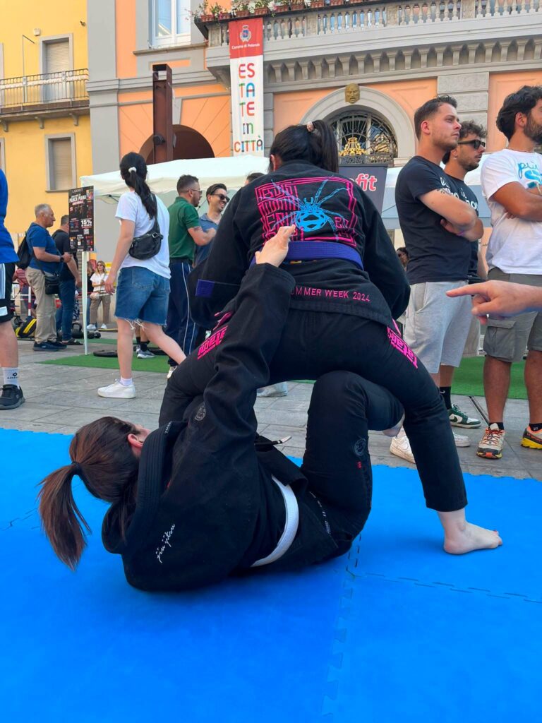 Arti Marziali e Sport da Combattimento - Basilicata più SPORT Invaders: Il Jiu Jitsu scende in piazza a Potenza 10