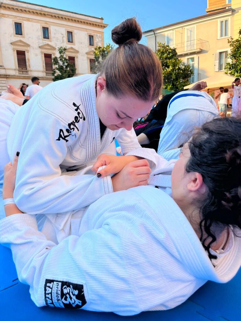 Arti Marziali e Sport da Combattimento - Basilicata più SPORT Invaders: Il Jiu Jitsu scende in piazza a Potenza 17
